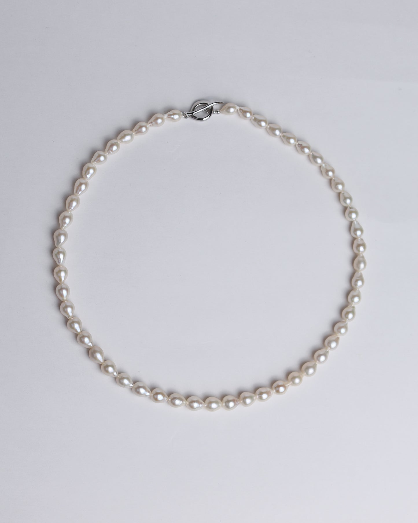 Droplet Pearl Necklace