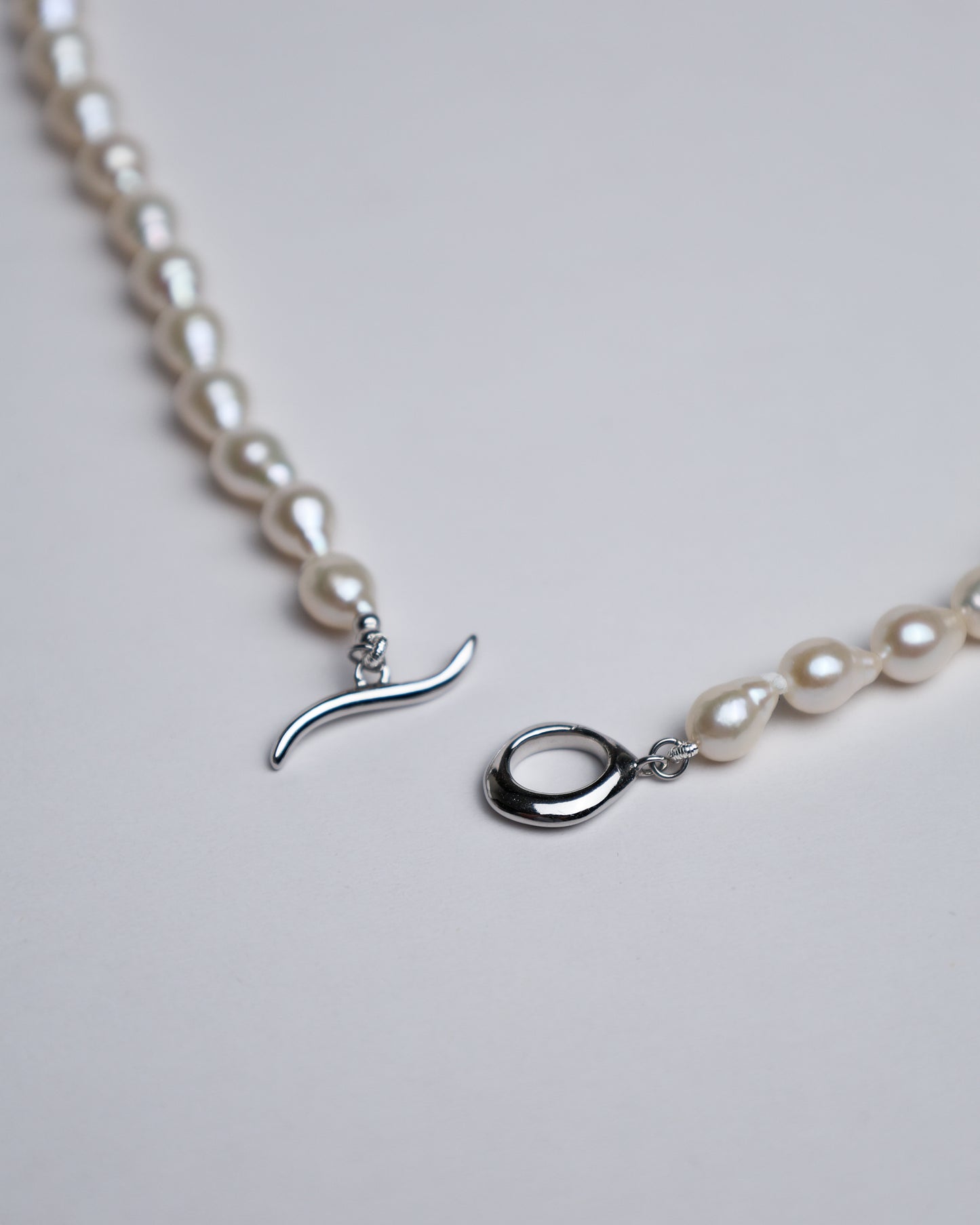 Droplet Pearl Necklace