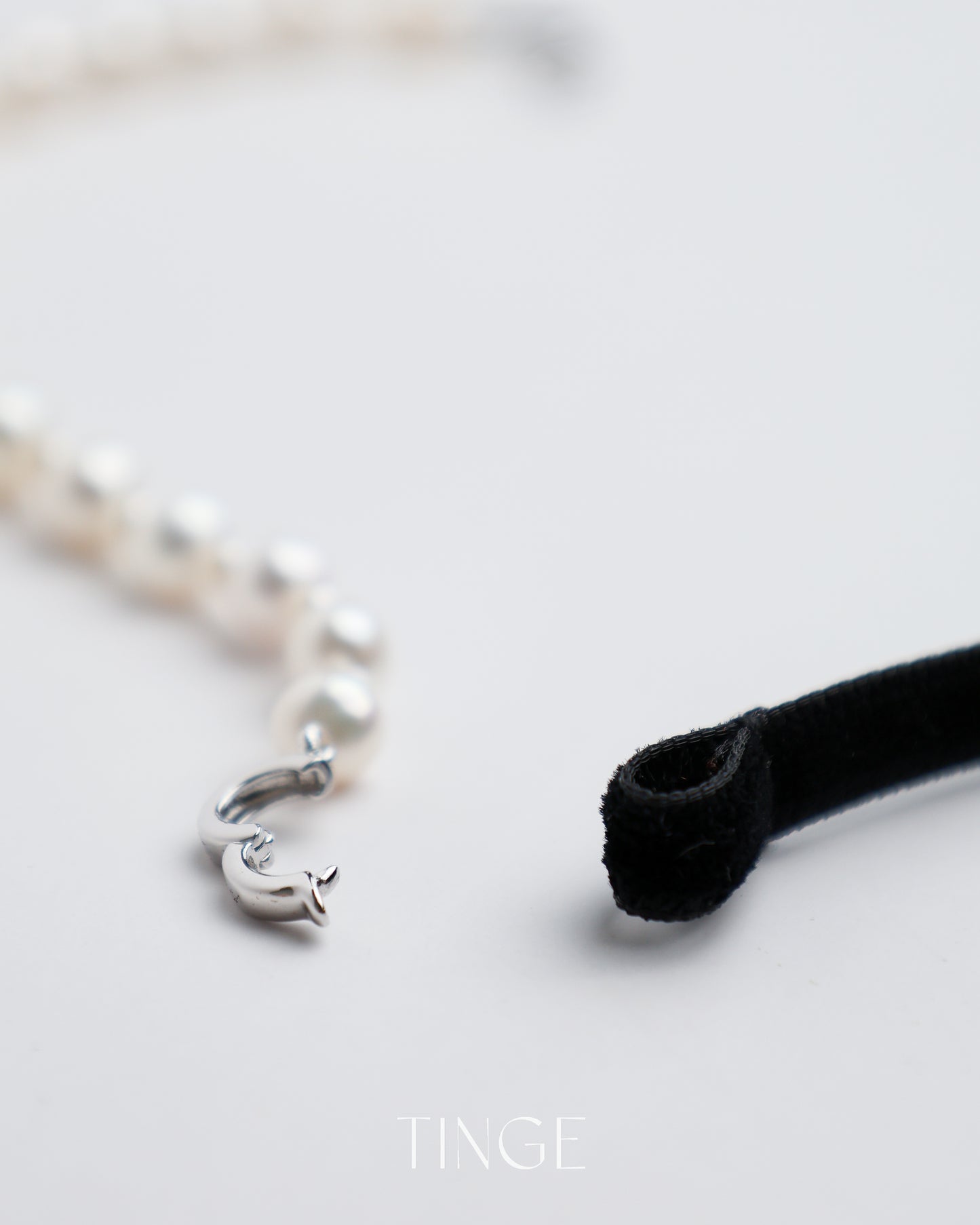 Velvet Bow Pearl Necklace/Bracelet