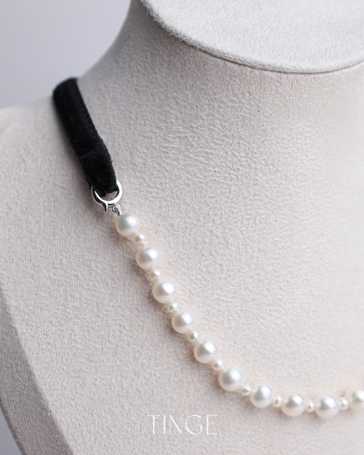 Velvet Bow Pearl Necklace/Bracelet