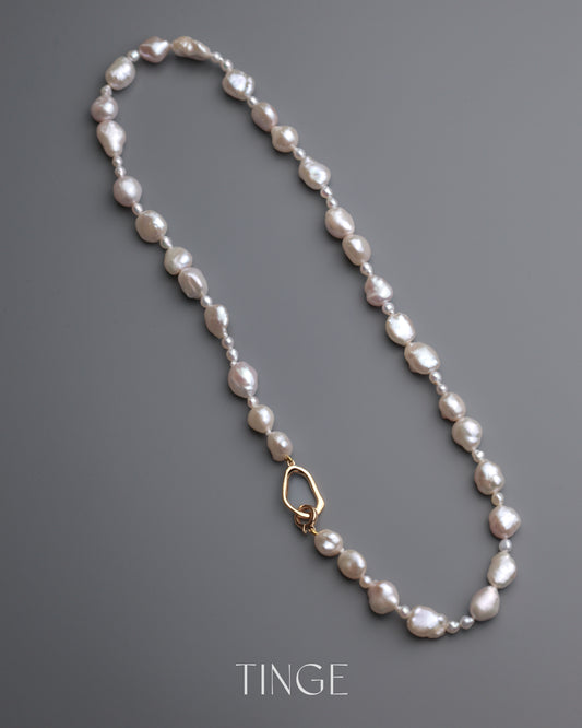 The Rhythm Pearl Necklace