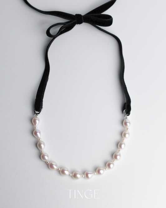 Two-way Velvet Pearl Necklace/Bracelet