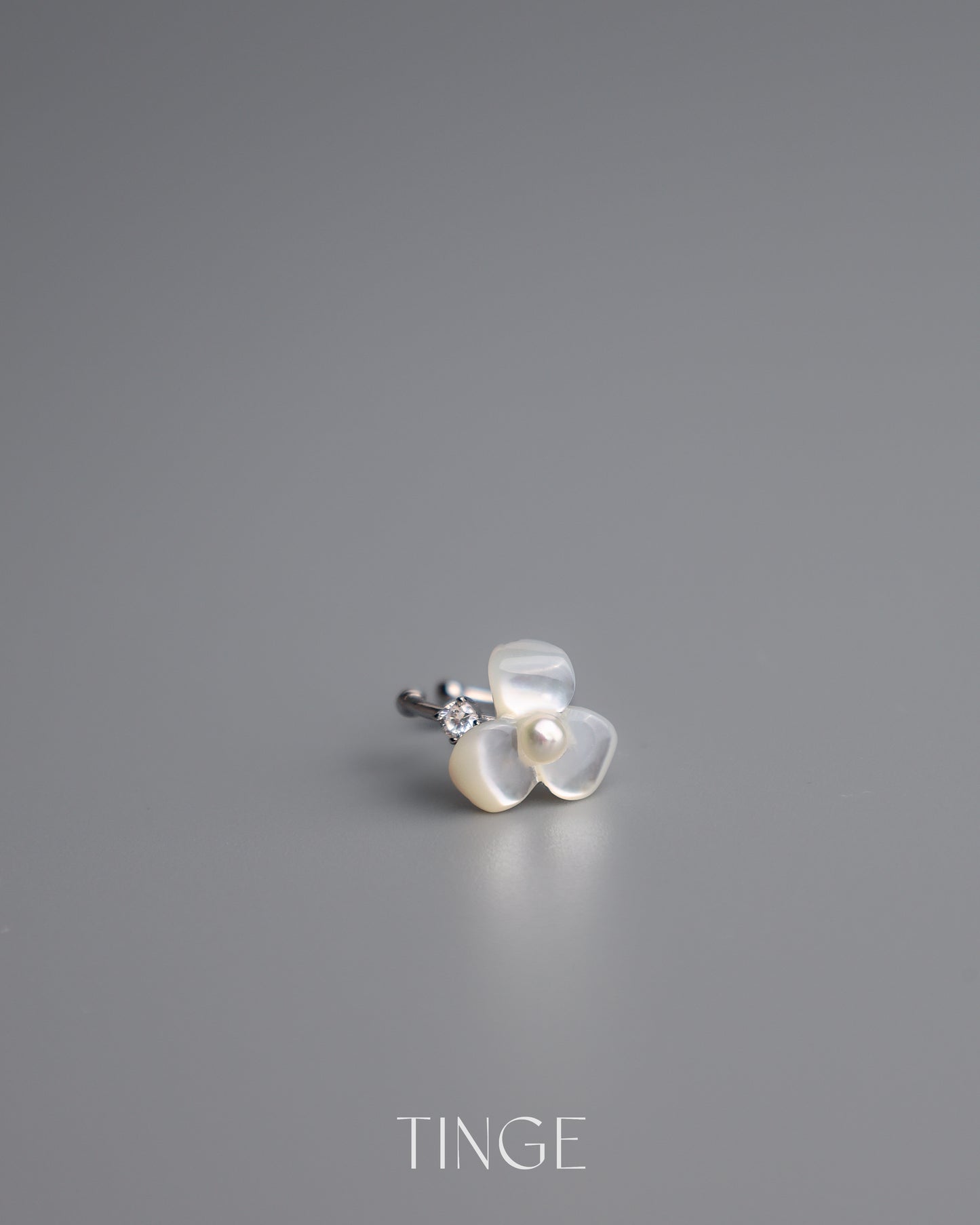 Clover Earcuff