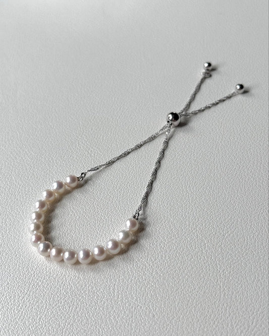Smiley Pearl bracelet